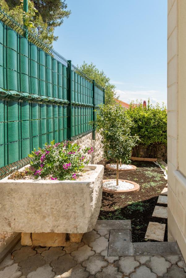 Villa Lille Trogir Exterior photo