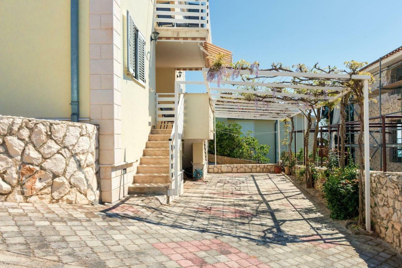 Villa Lille Trogir Exterior photo